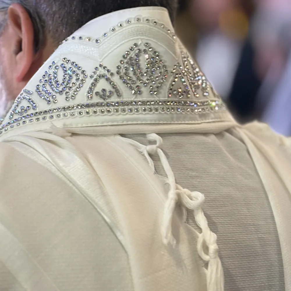 איך לבחור טלית לחתן? המדריך המלא לבחירה נכונה