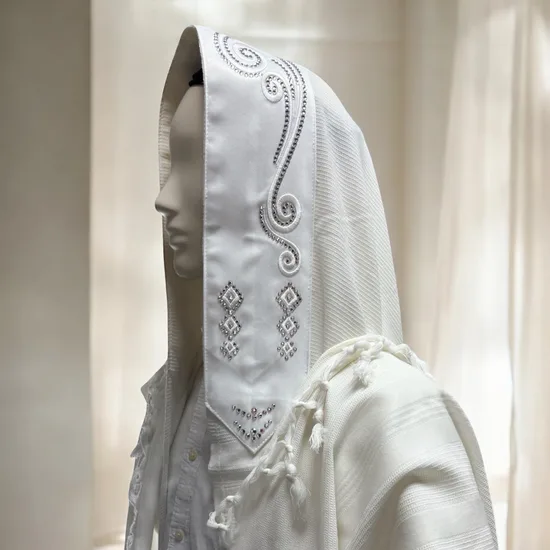 טלית סברובסקי יוקרתית דגם "הידורים"