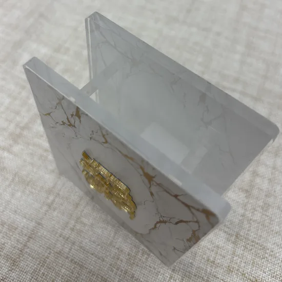 מעמד לנר הבדלה דגם "שיש זהב"