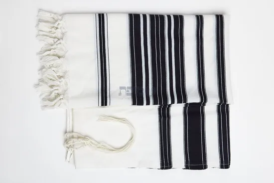 טלית חב"ד מהודרת בשילוב ביטנה כותנה