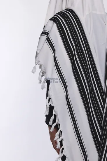 טלית חב"ד מהודרת דגם "הרבי"