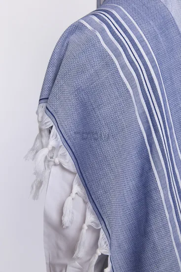 טלית צמר מהודרת דגם "שיר" כחול ג'ינס