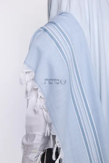 טלית צמר מעוצבת דגם "שיר" תכלת