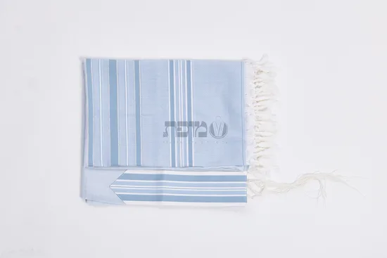 טלית צמר מעוצבת דגם "שיר" תכלת