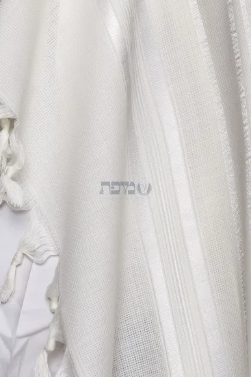 טלית צמר לחתן דגם "למנצח" פסים לבן