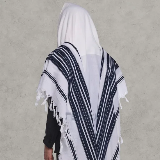 טלית חב"ד פסים כחול נייבי דגם "מוסף"