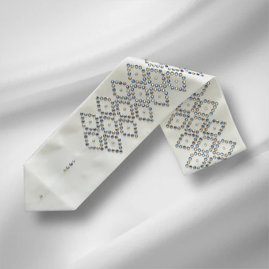 עטרה יוקרתית לטלית משובצת אבני סברובסקי SWAROVSKI דגם "נזר"