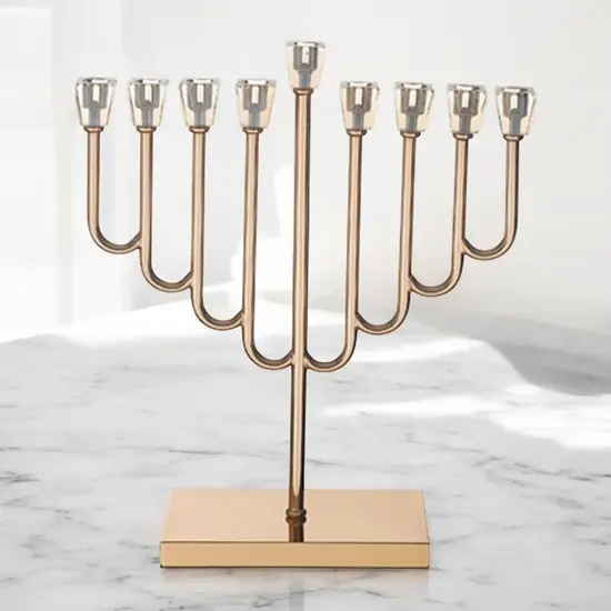 חנוכיה יוקרתית רוז גולד שילוב קנים קריסטל